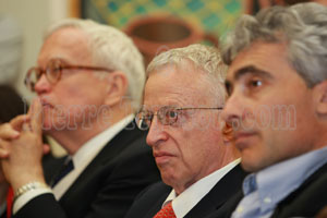 TE_P2095-Nobel-Prize-Econom